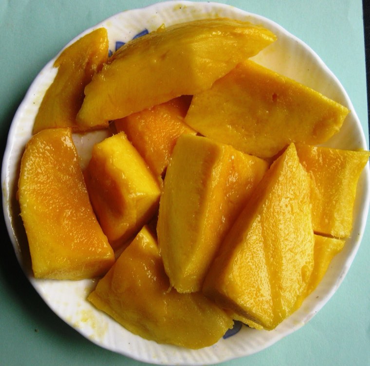 Cut mango
